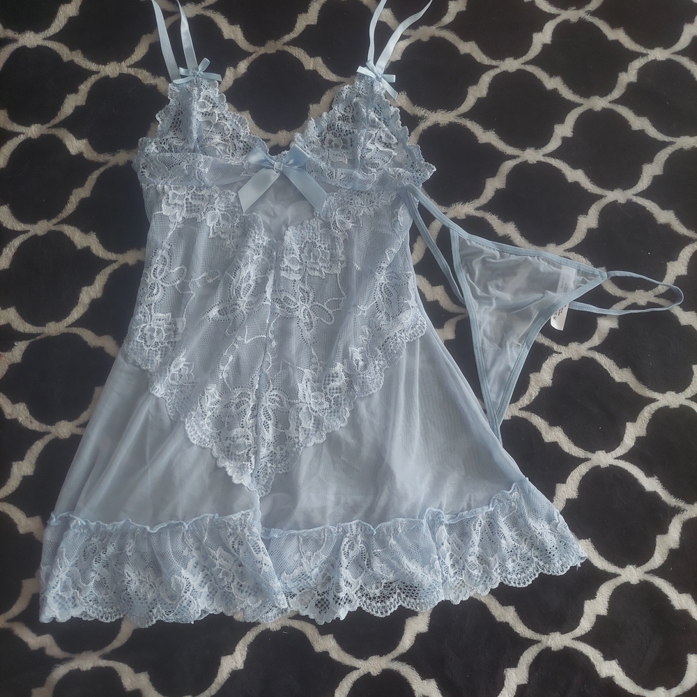 NWOT Oh‎ la la cheri Lace Lingerie Set in Light Blue small